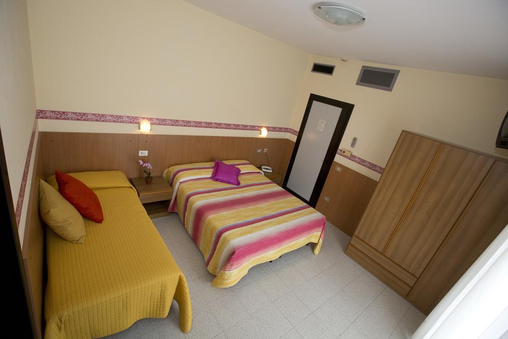 Ganfo Hotel 2*