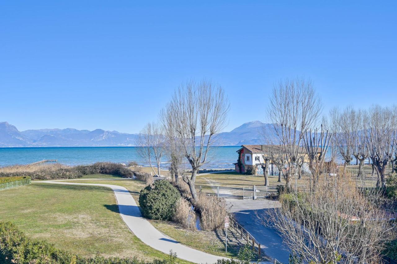 Onofria Sirmione