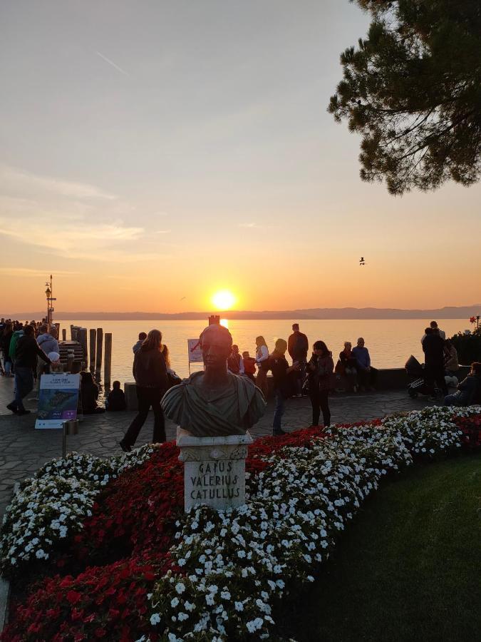 Sunrise Lake View Sirmione