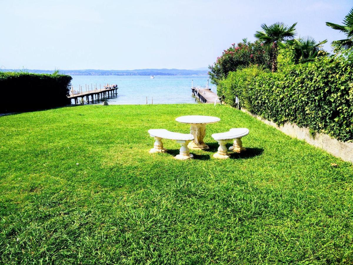 One Step From The - Italian Homing *