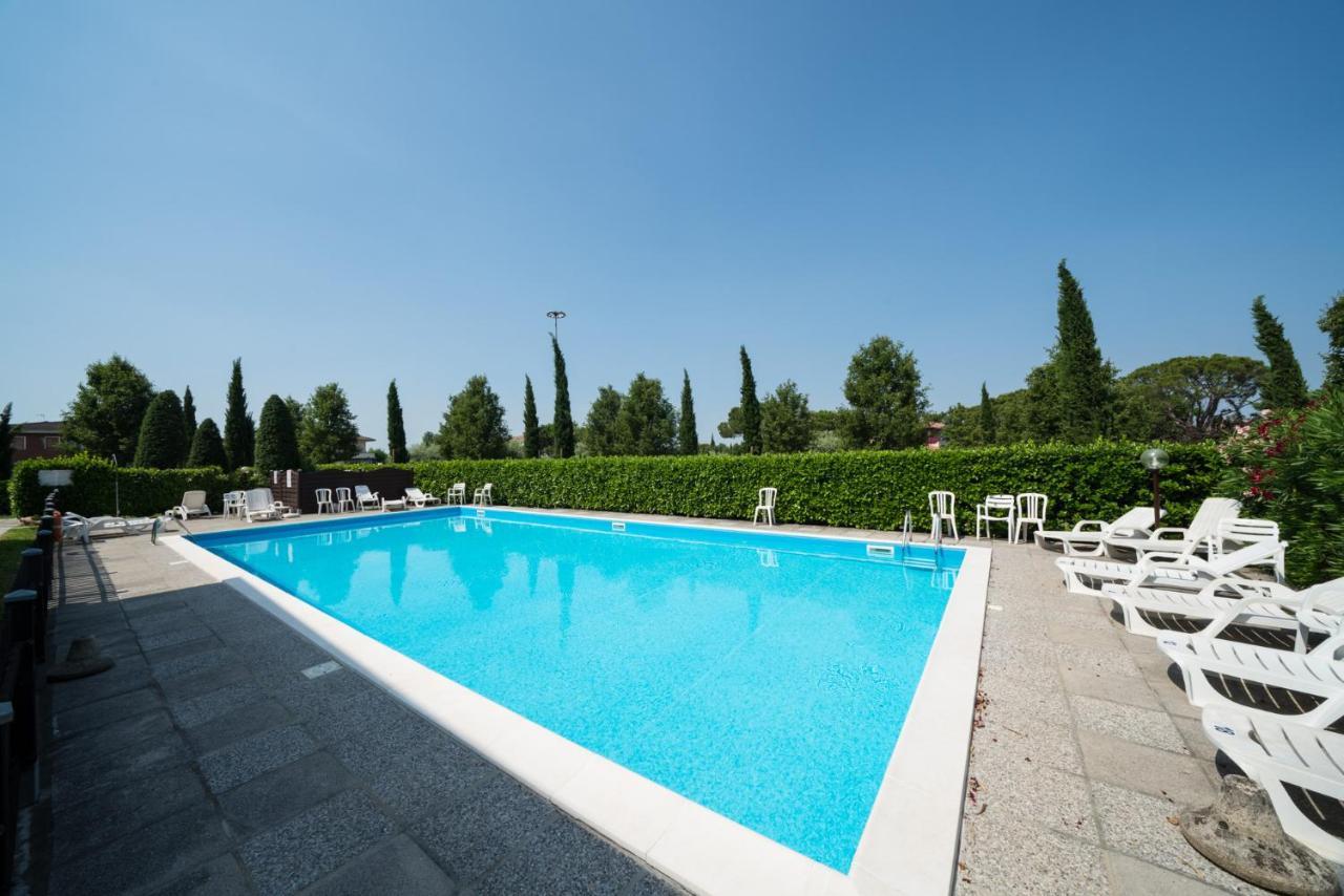 Apartment Gardappartamenti Sorgente Pool Sirmione