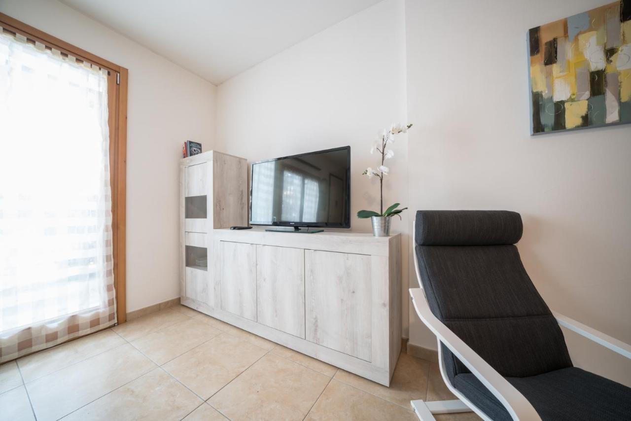 Apartment Gardappartamenti Sorgente Pool