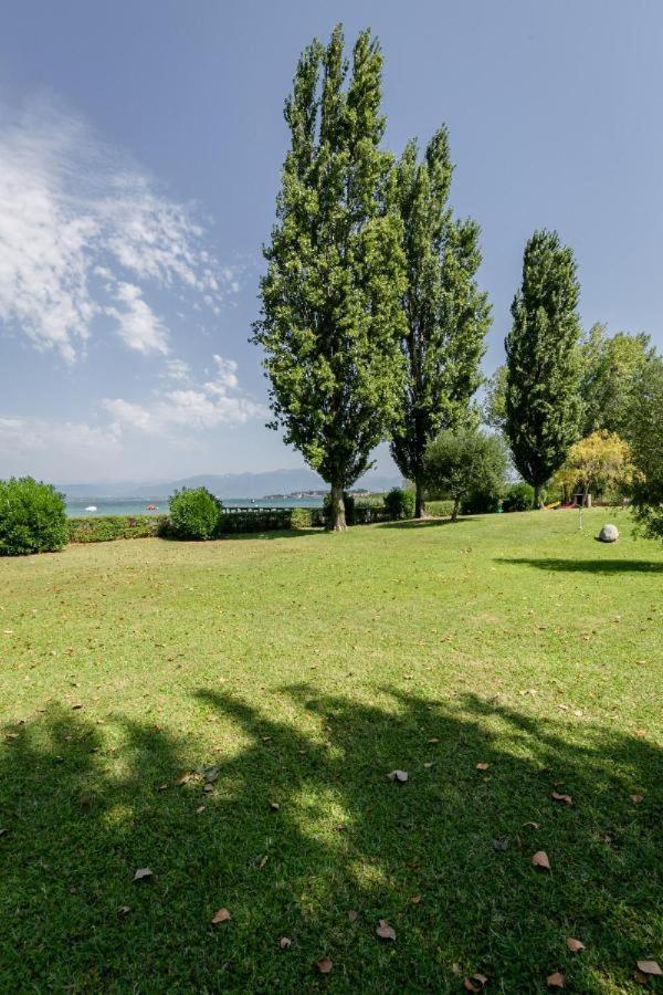 Marilyn Arpa Sirmione
