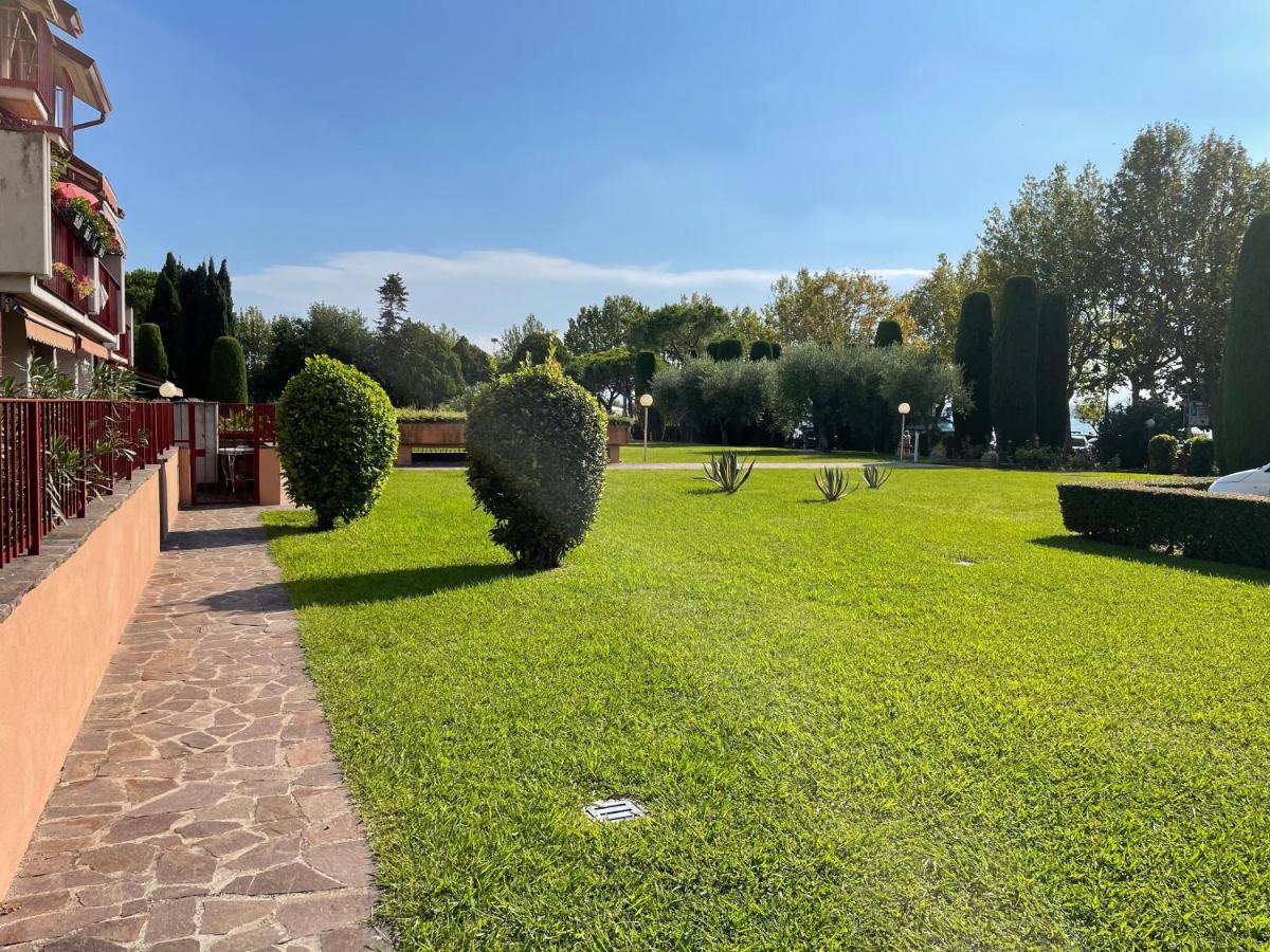 Splendid View A Few Steps From The Castle Sirmione