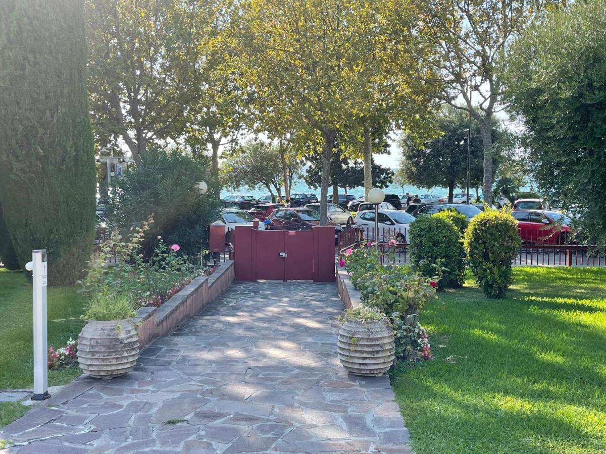 Splendid View A Few Steps From The Castle * Sirmione