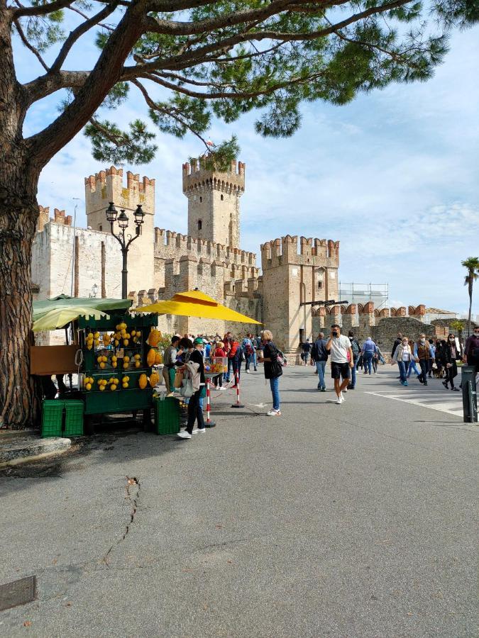 Private Terrace Apartment Sirmione