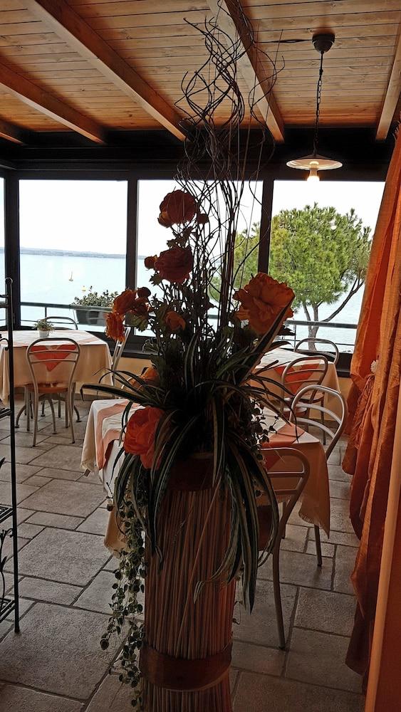 Belvedere Khách sạn 3*