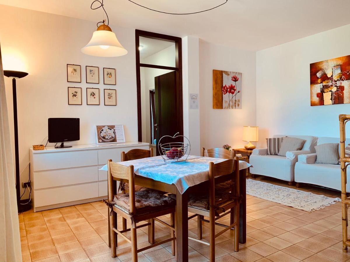Azalea Apt *