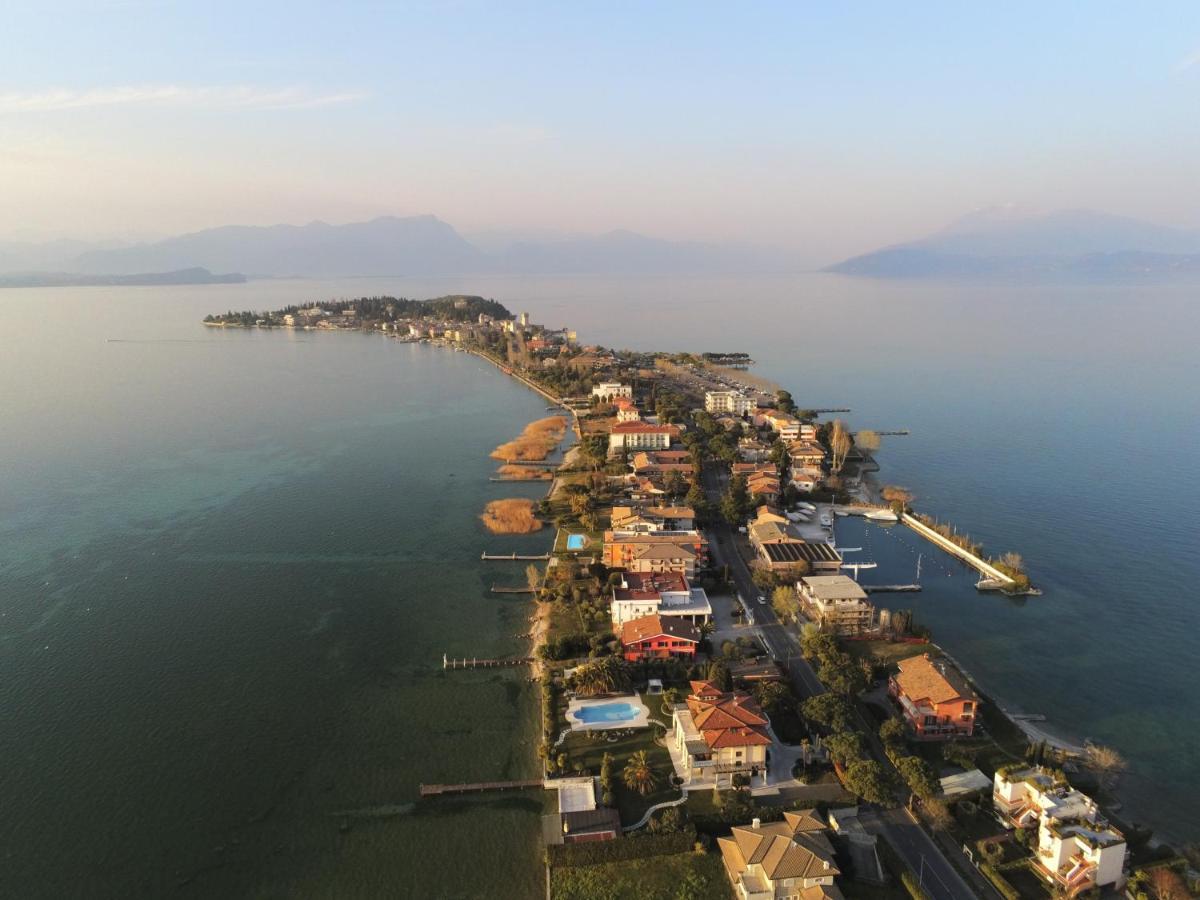 Acomodação com café da manhã  Le Petit Du Lac Sirmione