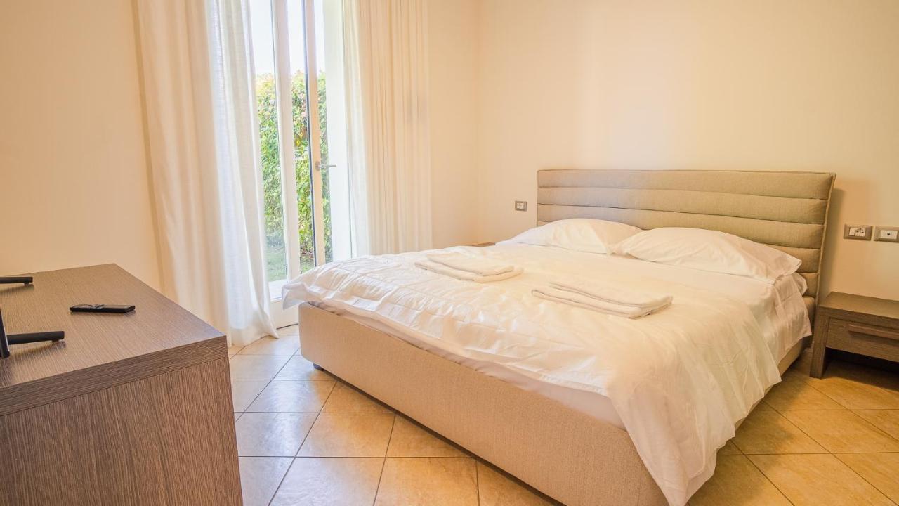 Endless Summer - Italian Homing Apartman *