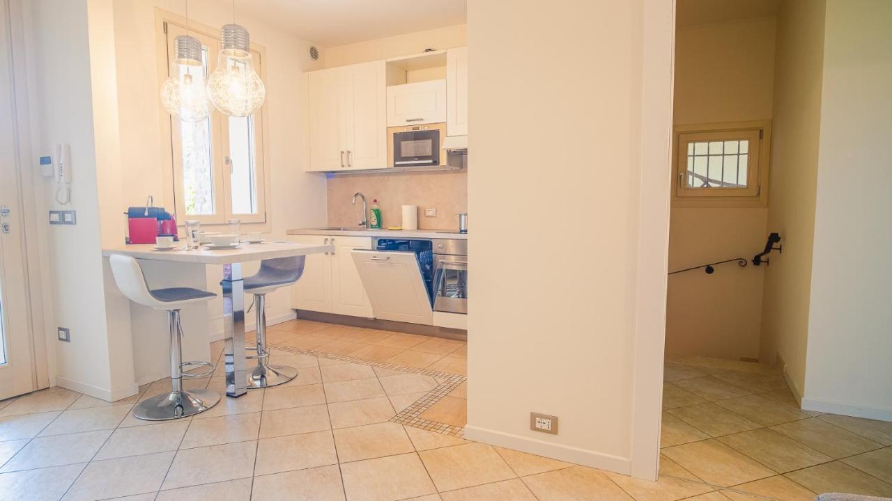 Endless Summer - Italian Homing Apartman Sirmione