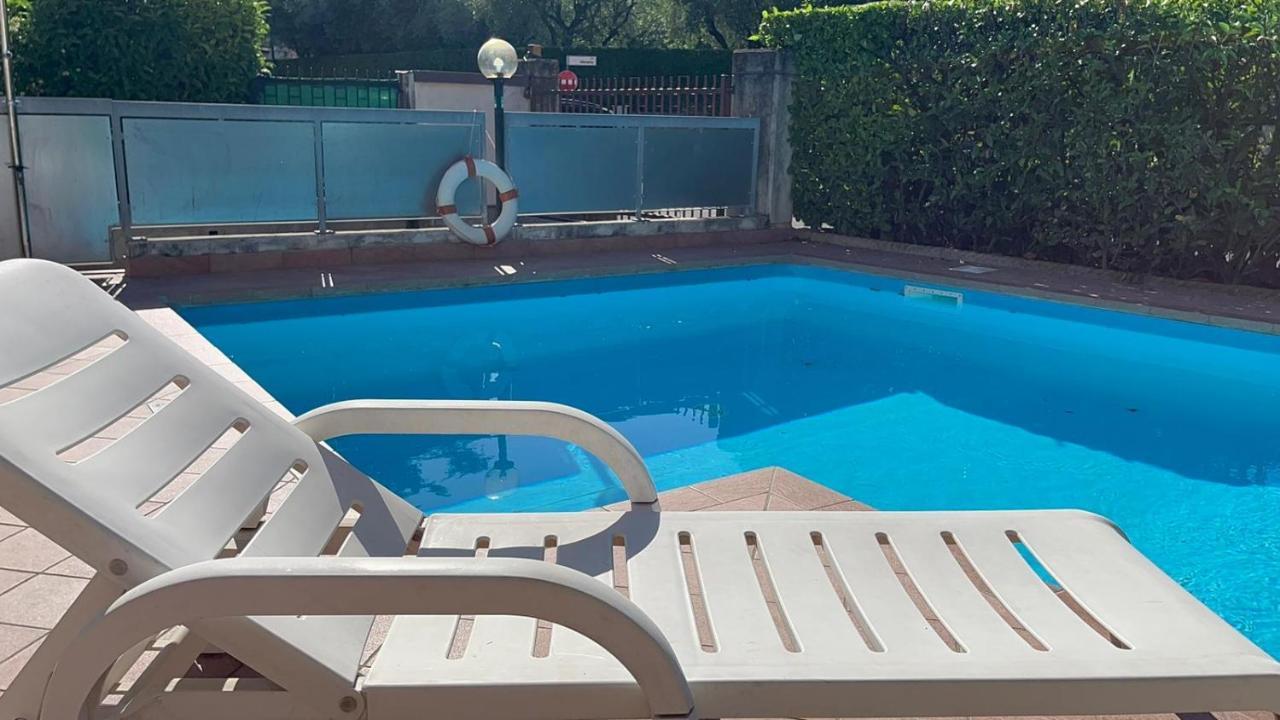 Free Parking - Blue Vicino Al Centro Appartement Sirmione