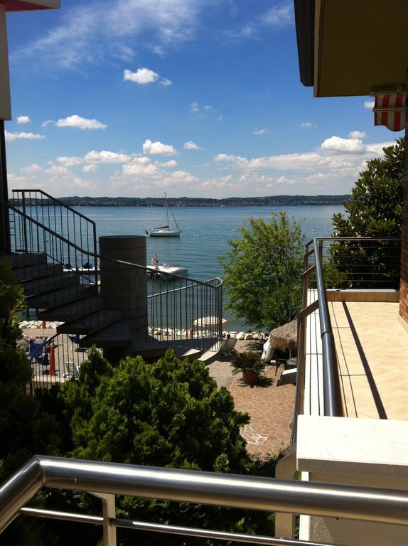 Le Petit Du Lac 3*