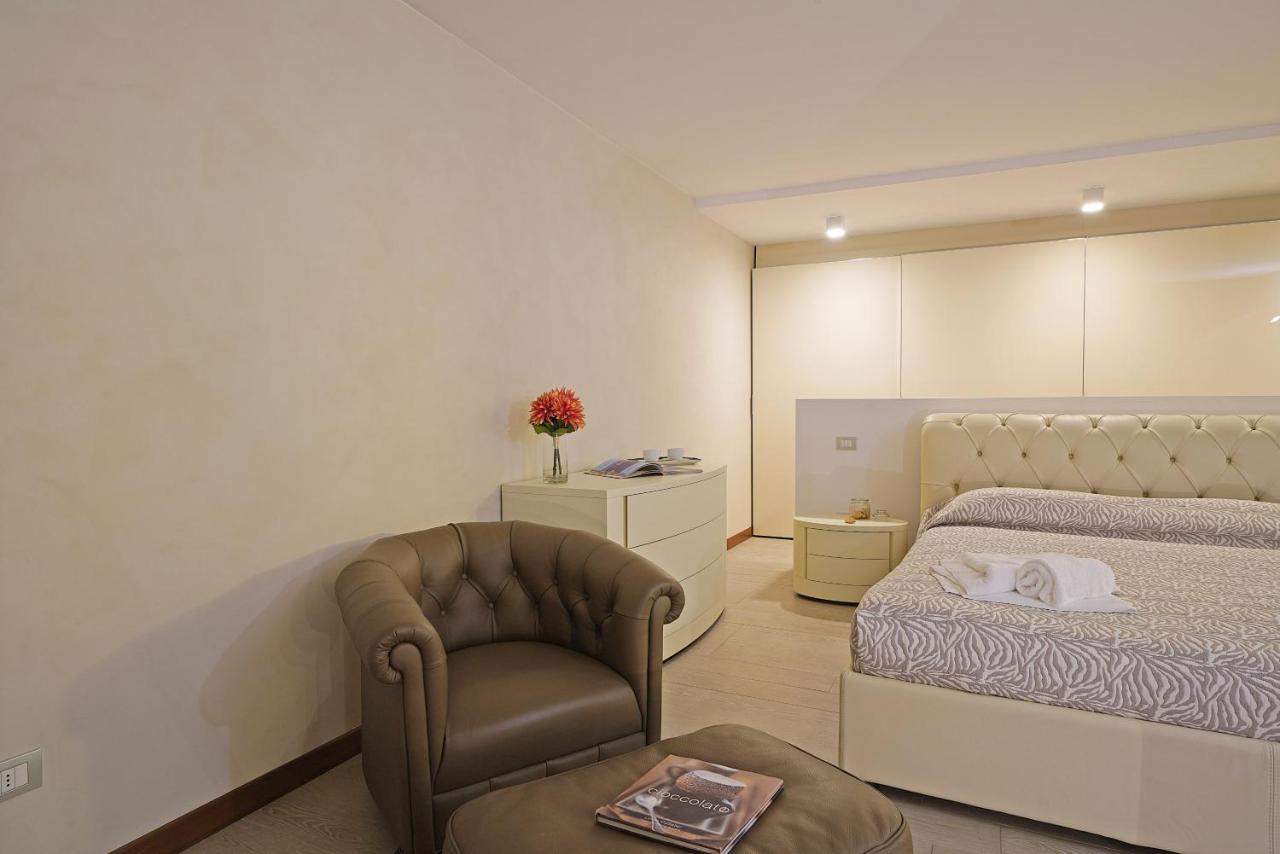 Giulia Luxury Sirmione