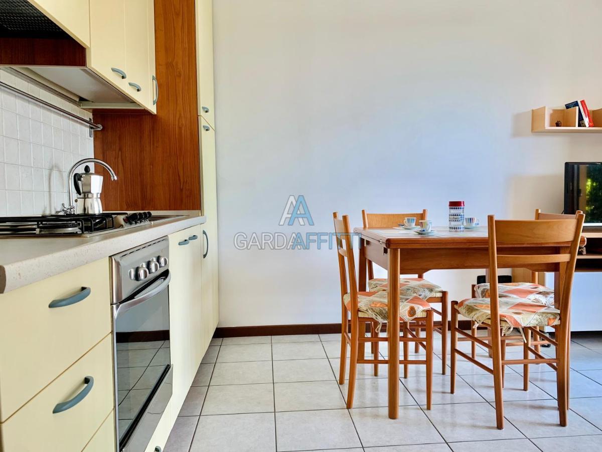 Azzurrite - - Gardaaffitti Com Sirmione