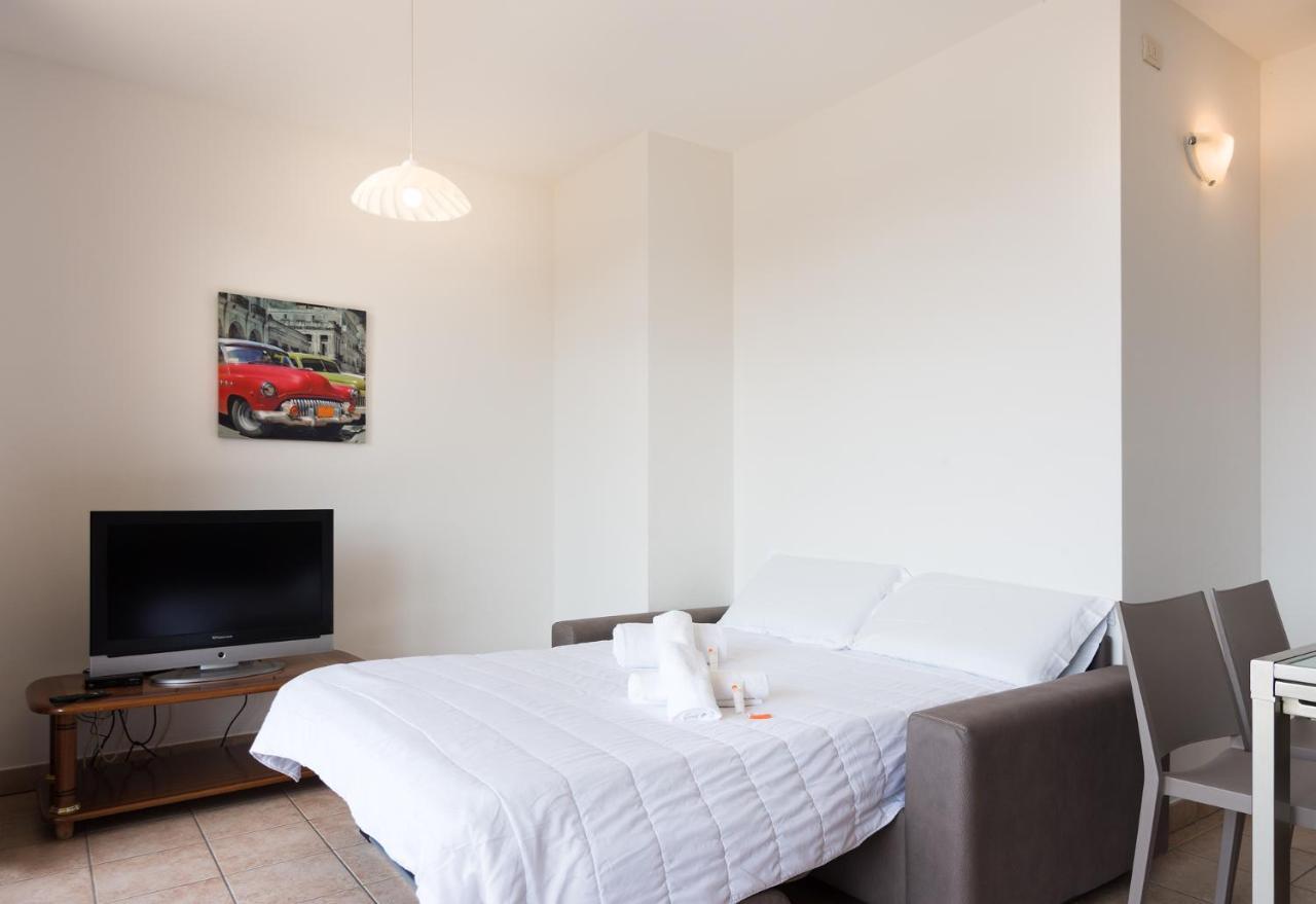 Gardappartamenti Benacus Apartman *
