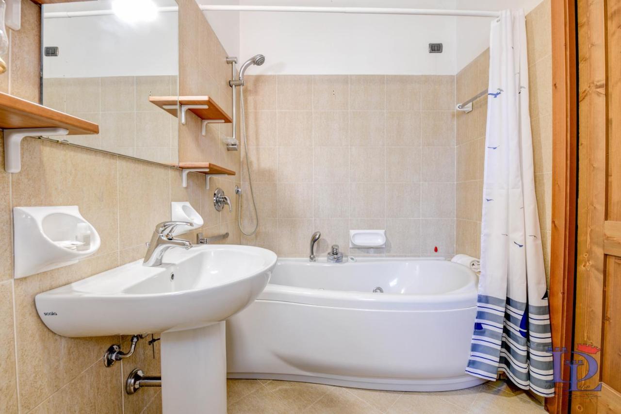 Desenzanoloft Official Partner Marriott Homes & - Queen Of Castle View