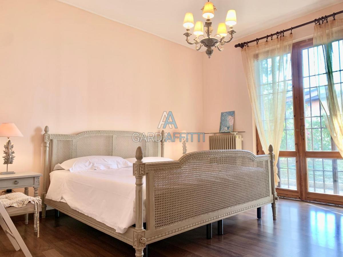Ametista - - Gardaaffitti Com * Sirmione