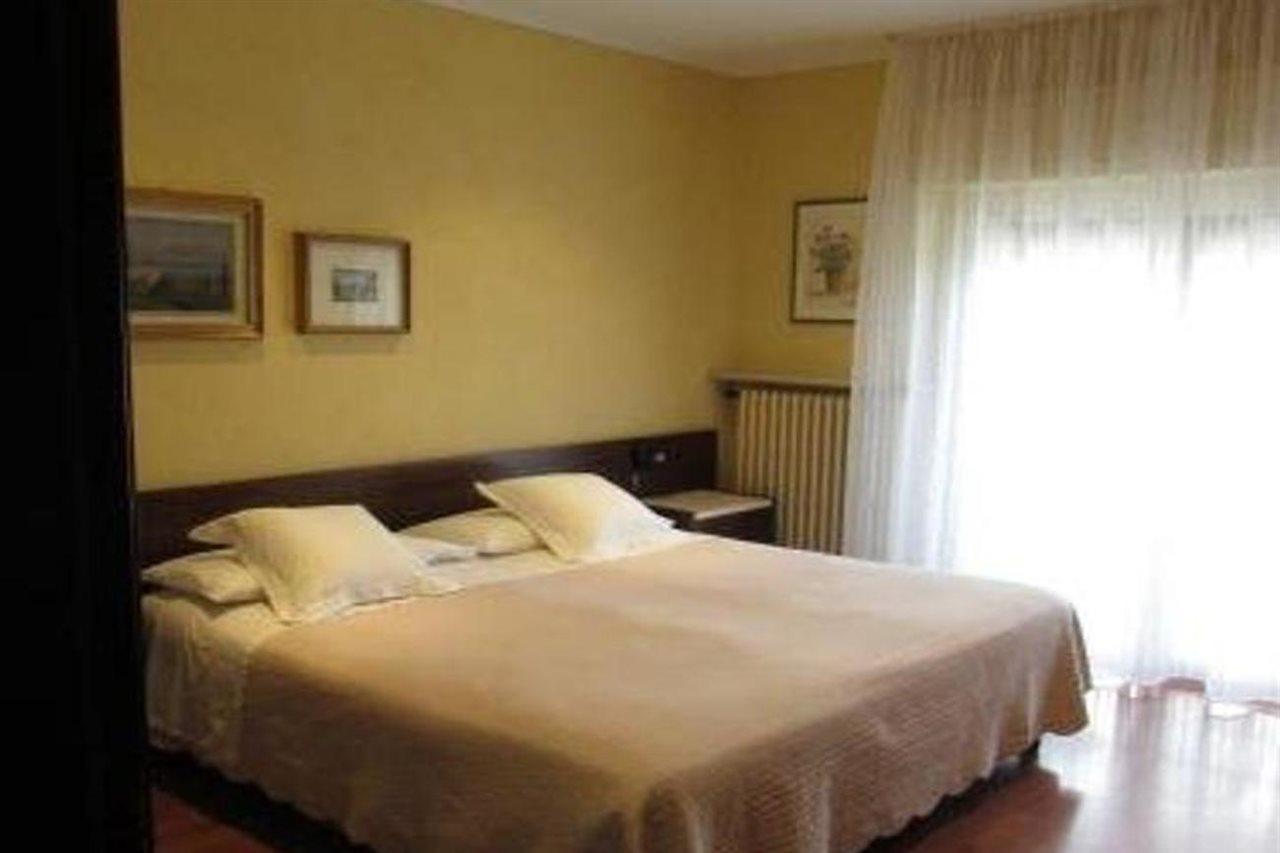 Le Petit Du Lac 3* Sirmione