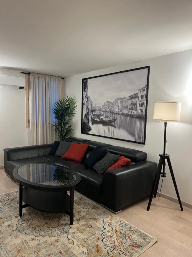 Casa Della Regina Apartment