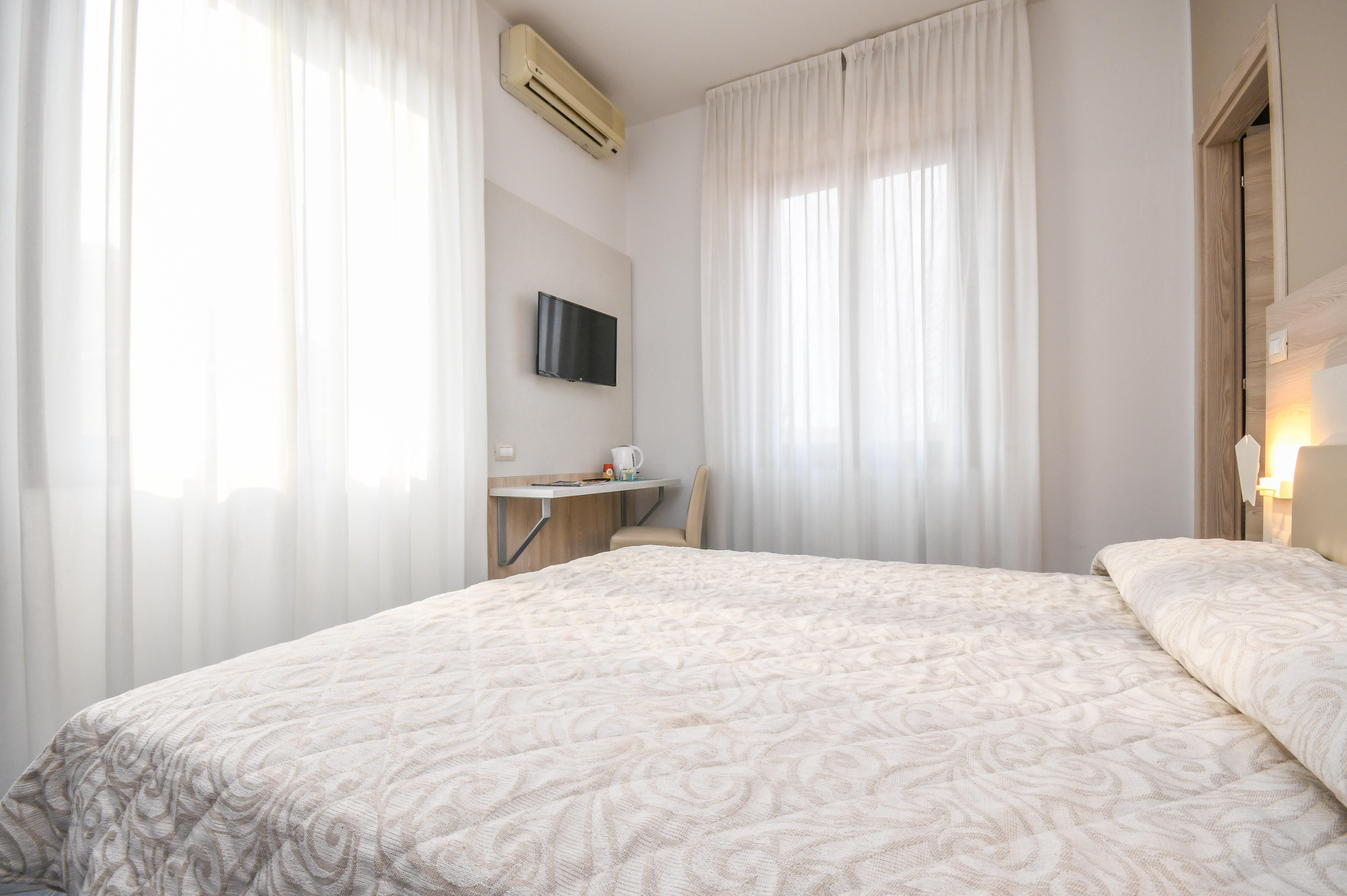 Riel Hotel