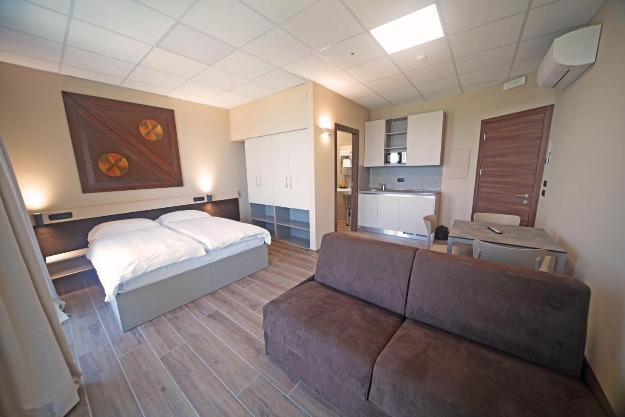 Smeraldo Dip Canneto Apartment Sirmione