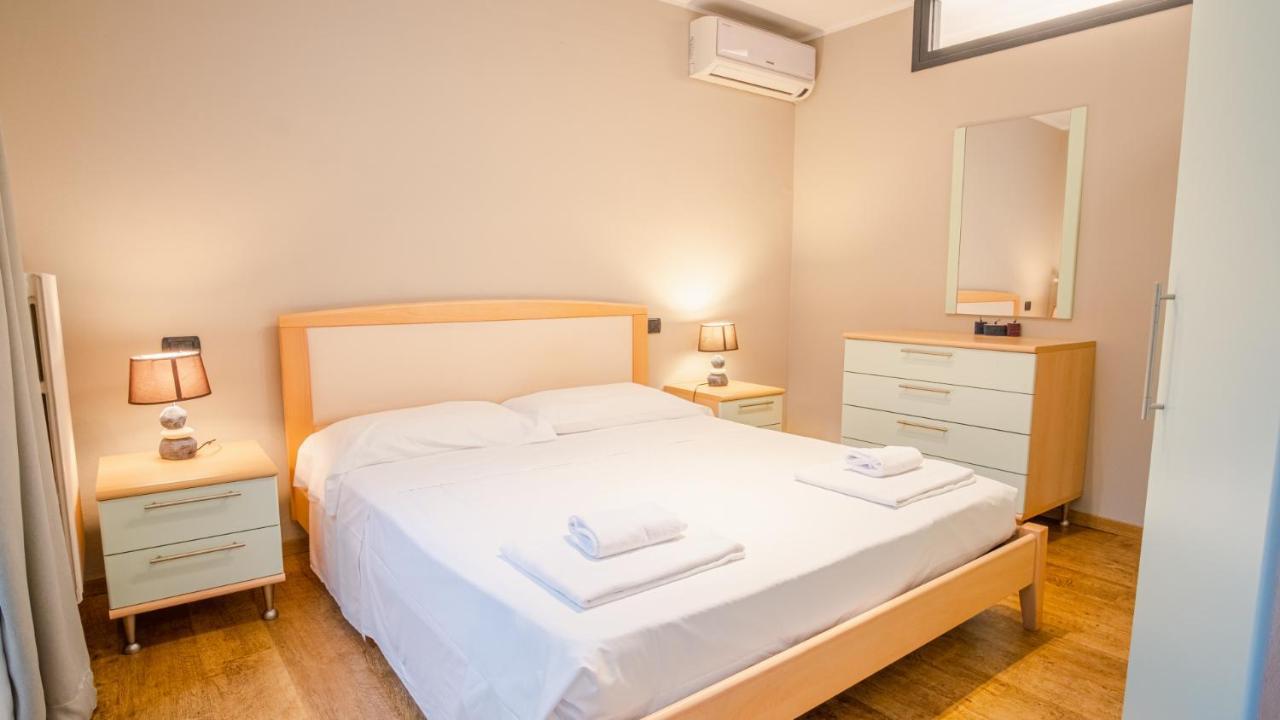 Nice Atmosphere In Casa Deborah - Italian Homing Apartment *