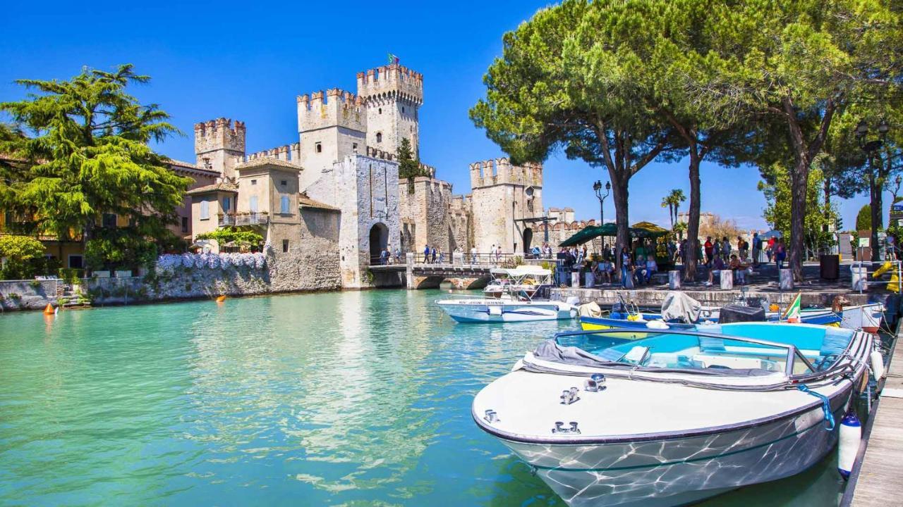Mantegna Boutique Apartment, 75mq, 100mt From The Lake, Free Parking Holiday home *