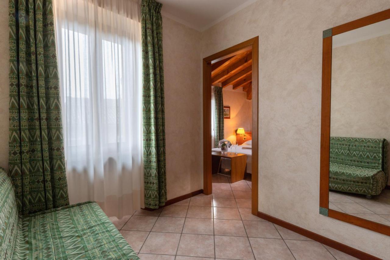 Hotel Corte Regina 3*