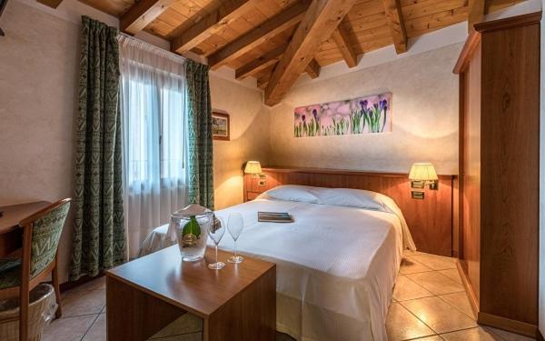 Corte Regina Hotel 3*