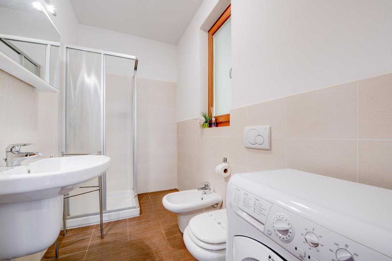 Benacus F4 Apartment