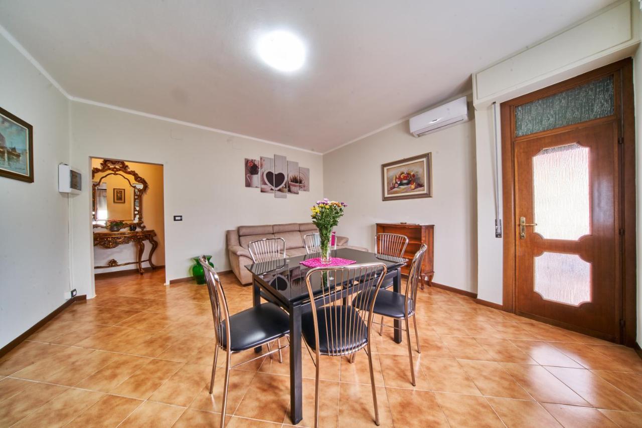 Tecla - 3 Bedrooms