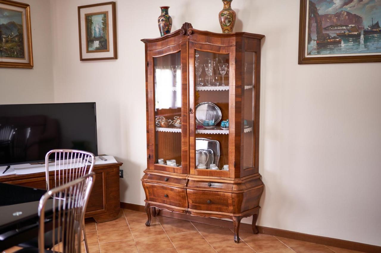 Tecla - 3 Bedrooms Apartment Sirmione