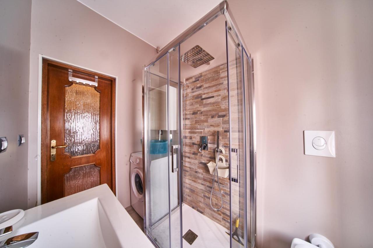 Apartment Tecla - 3 Bedrooms Sirmione