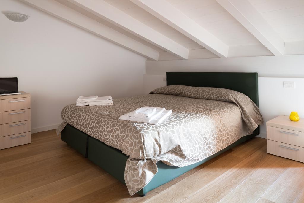 Halldis Apartment Sirmione