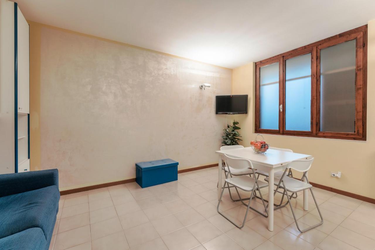 Casa Lugana 10 - Monolocale Con Piscina Direttamente A Lago Apartment