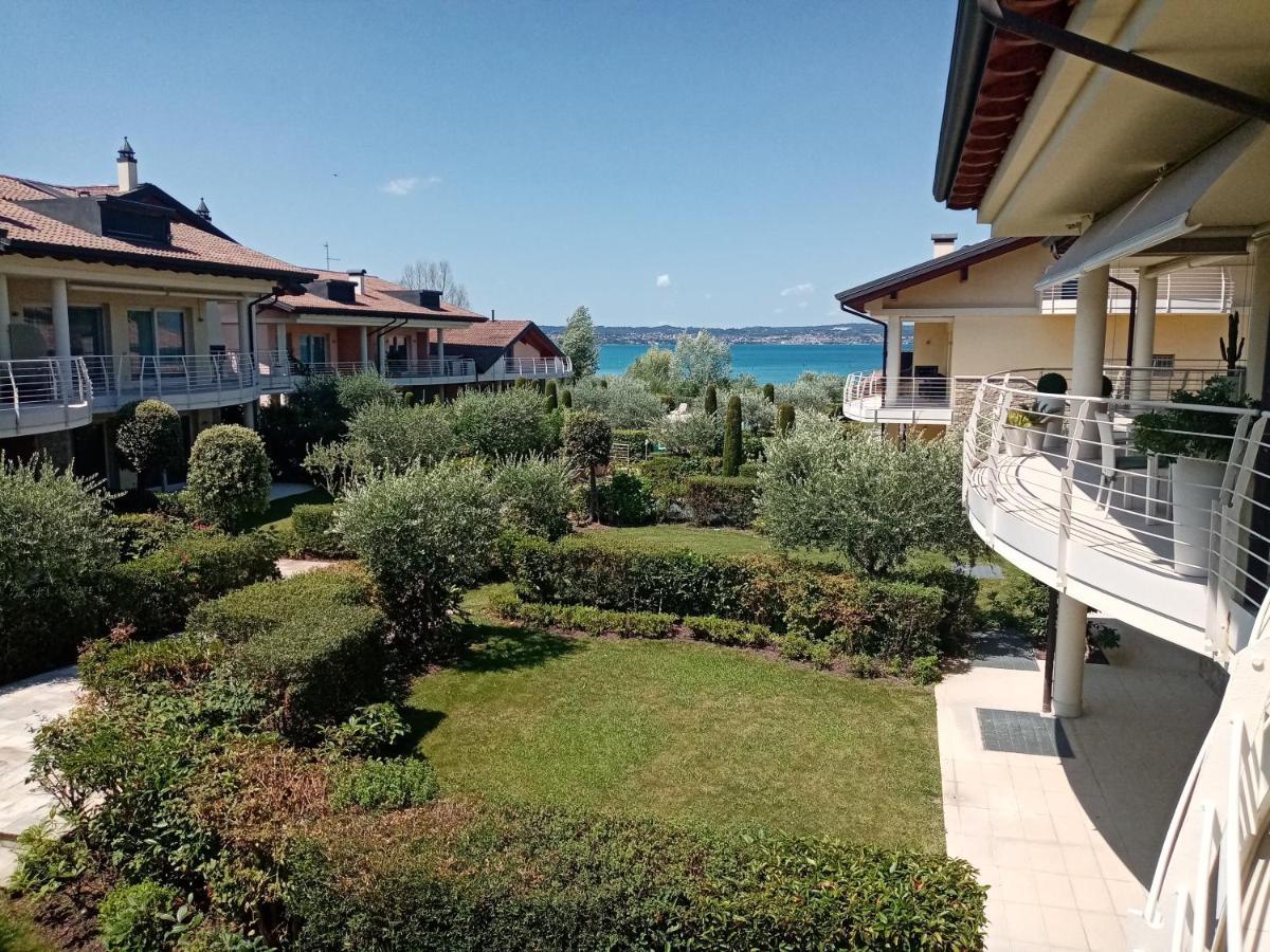 Apartment Garda Relax - View *