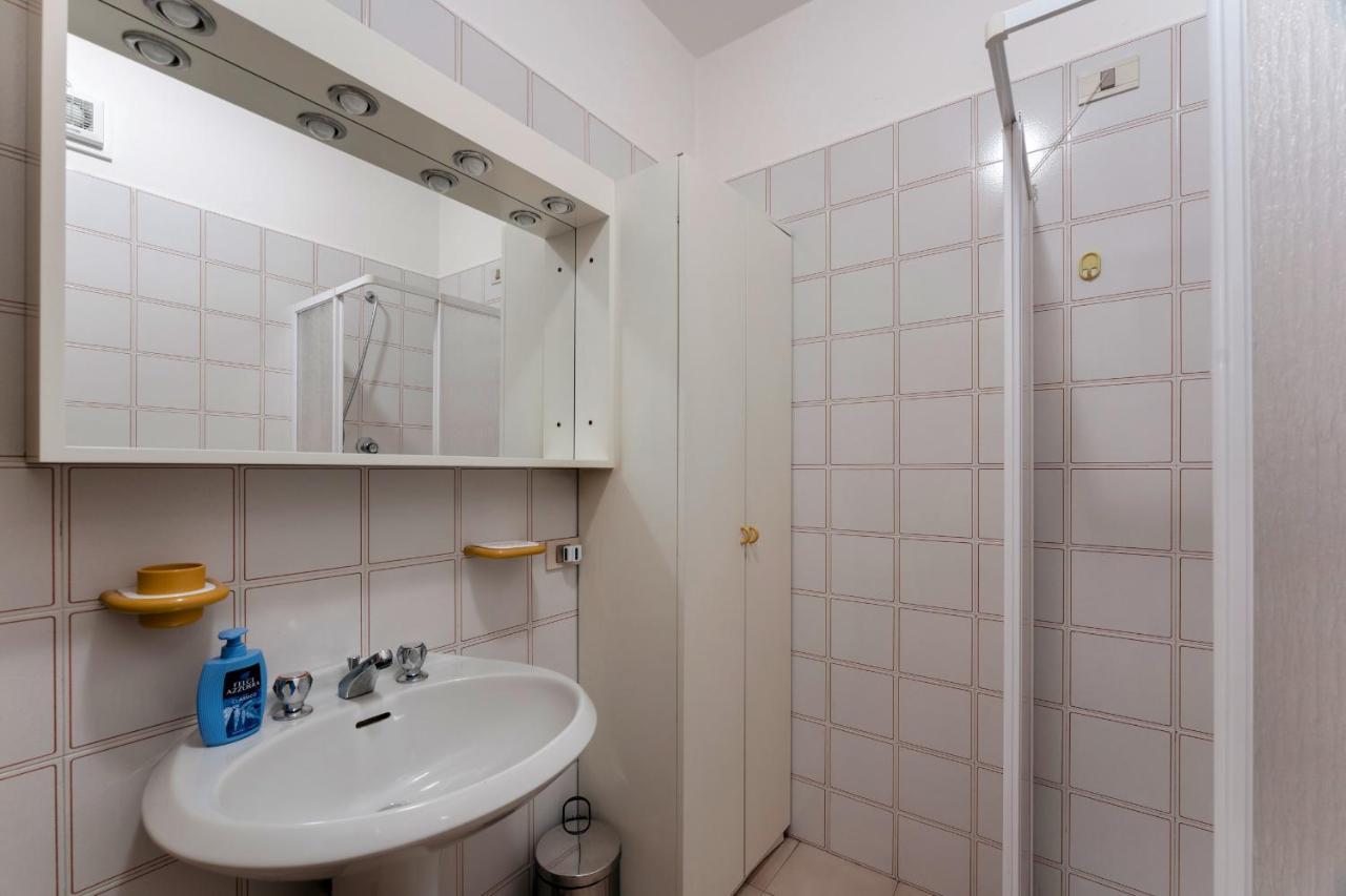 Casa Lugana 10 - Monolocale Con Piscina Direttamente A Lago Sirmione