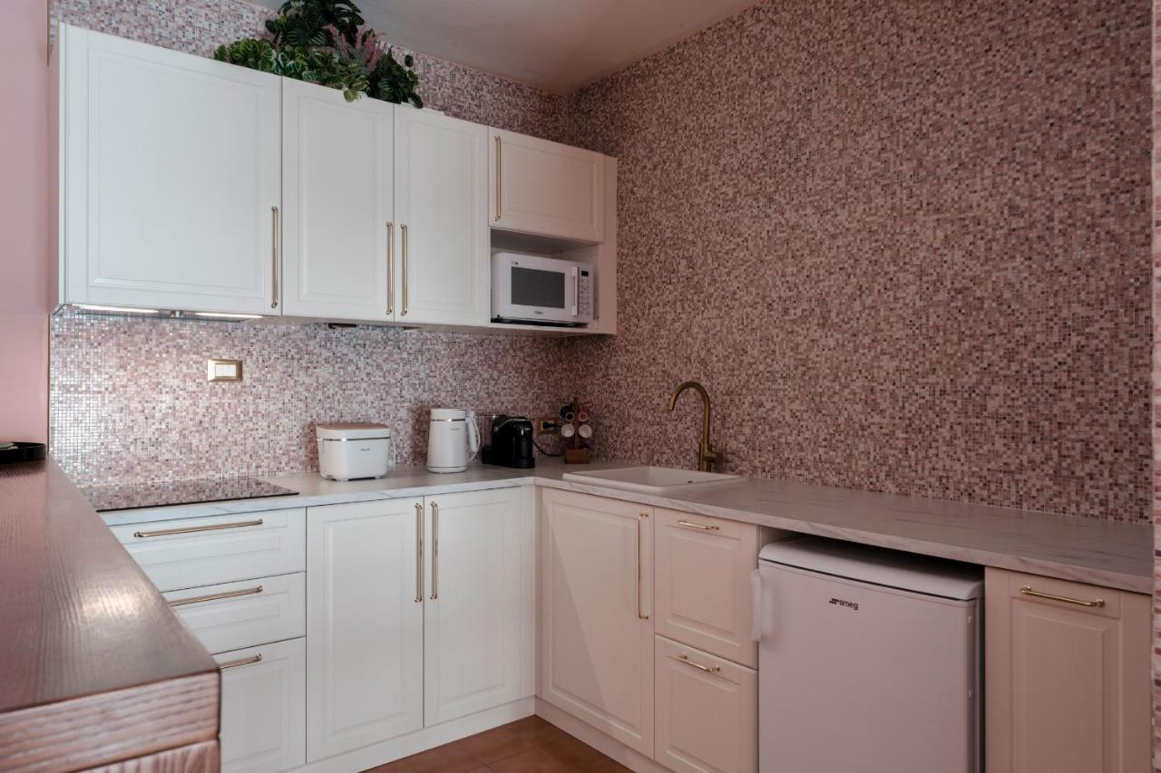 Casa Palmeta - 2 Bedrooms With Pool * Sirmione