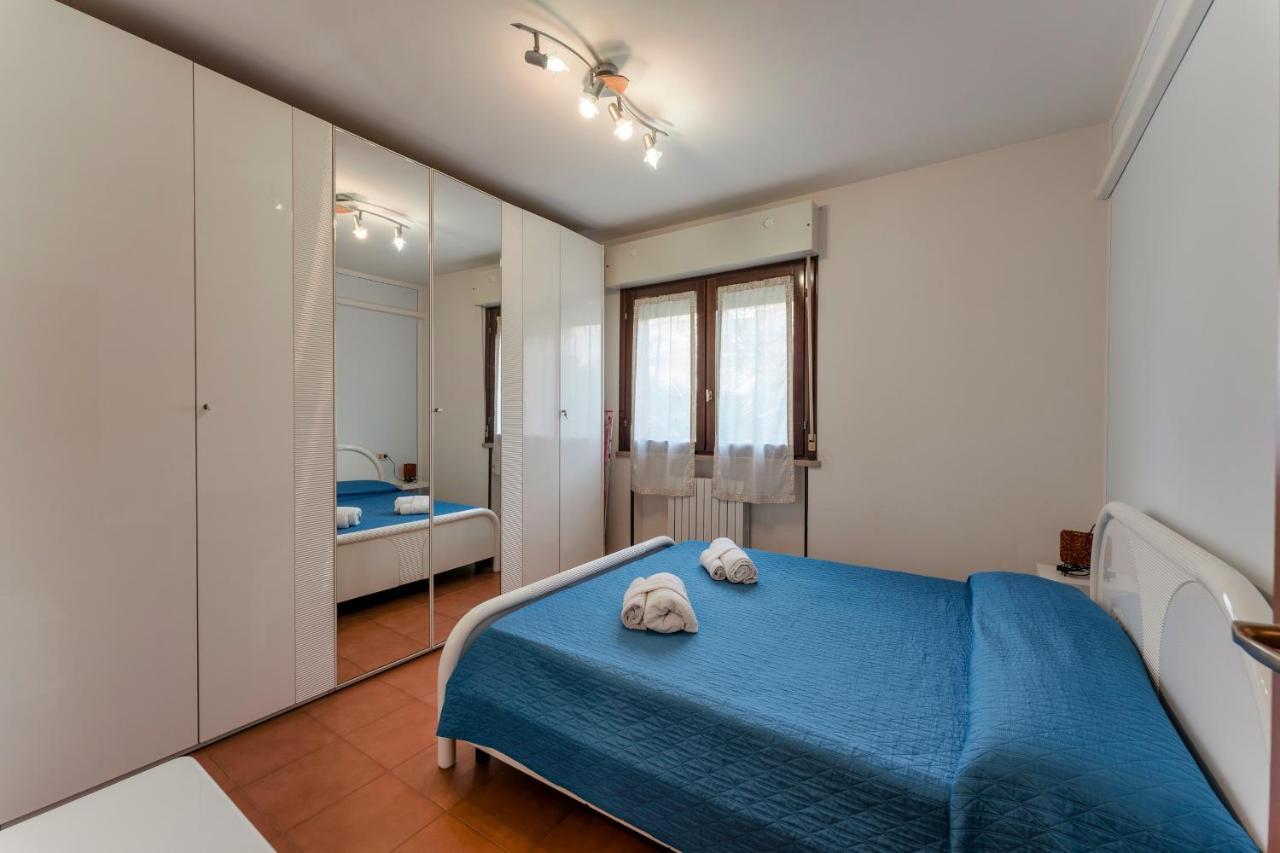 Angelica - Piano Terra Con Terrazza, Piscina E Garage Sirmione