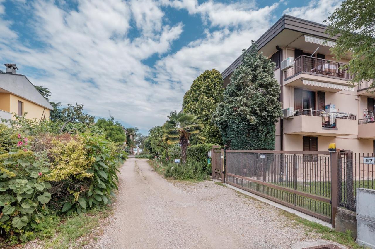 Casa Lugana 10 - Monolocale Con Piscina Direttamente A Lago Apartment