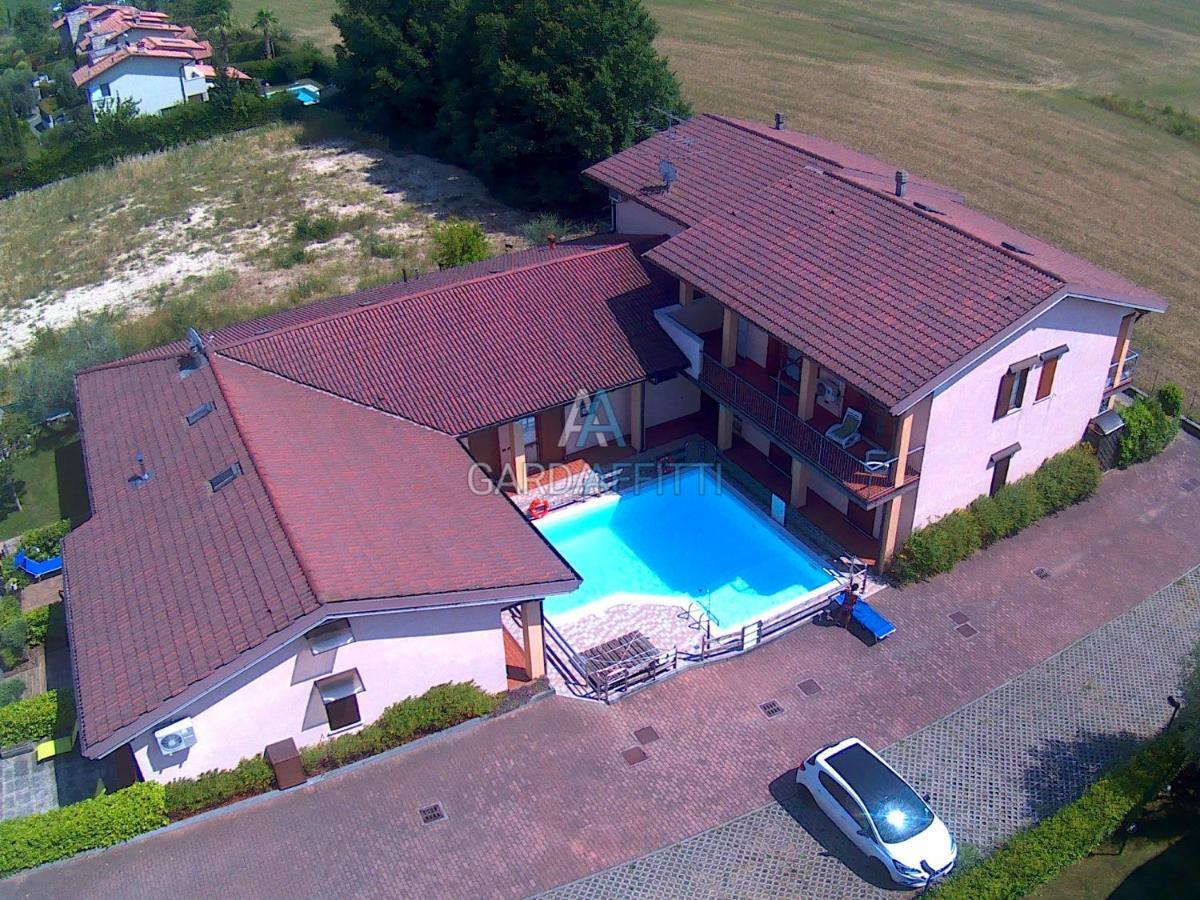 Azzurrite - - Fronte Piscina *