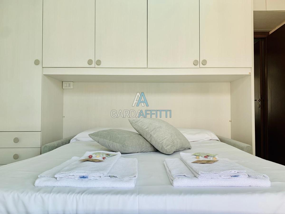 Azzurrite - - Fronte Piscina Sirmione