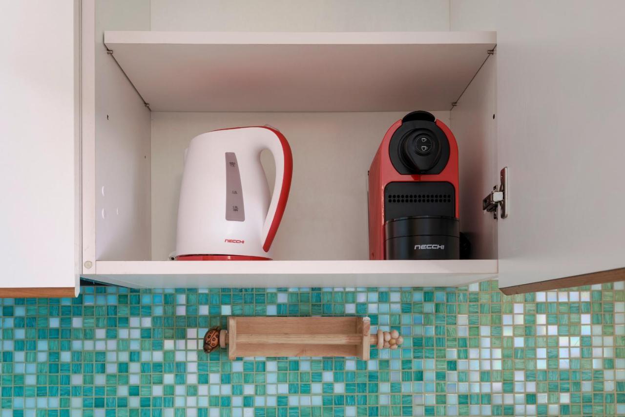 Azzurra - Monolocale Con Piscina E Wifi Huoneisto *