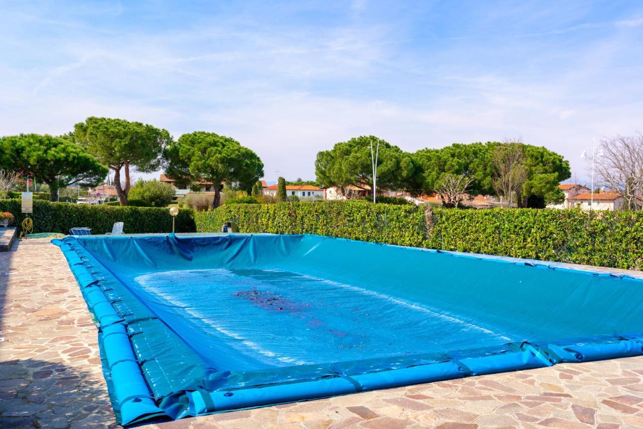Azzurra - Monolocale Con Piscina E Wifi Huoneisto