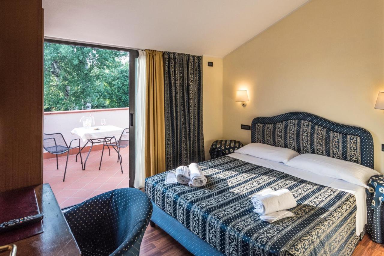 Yachting Mistral Hotel 3*