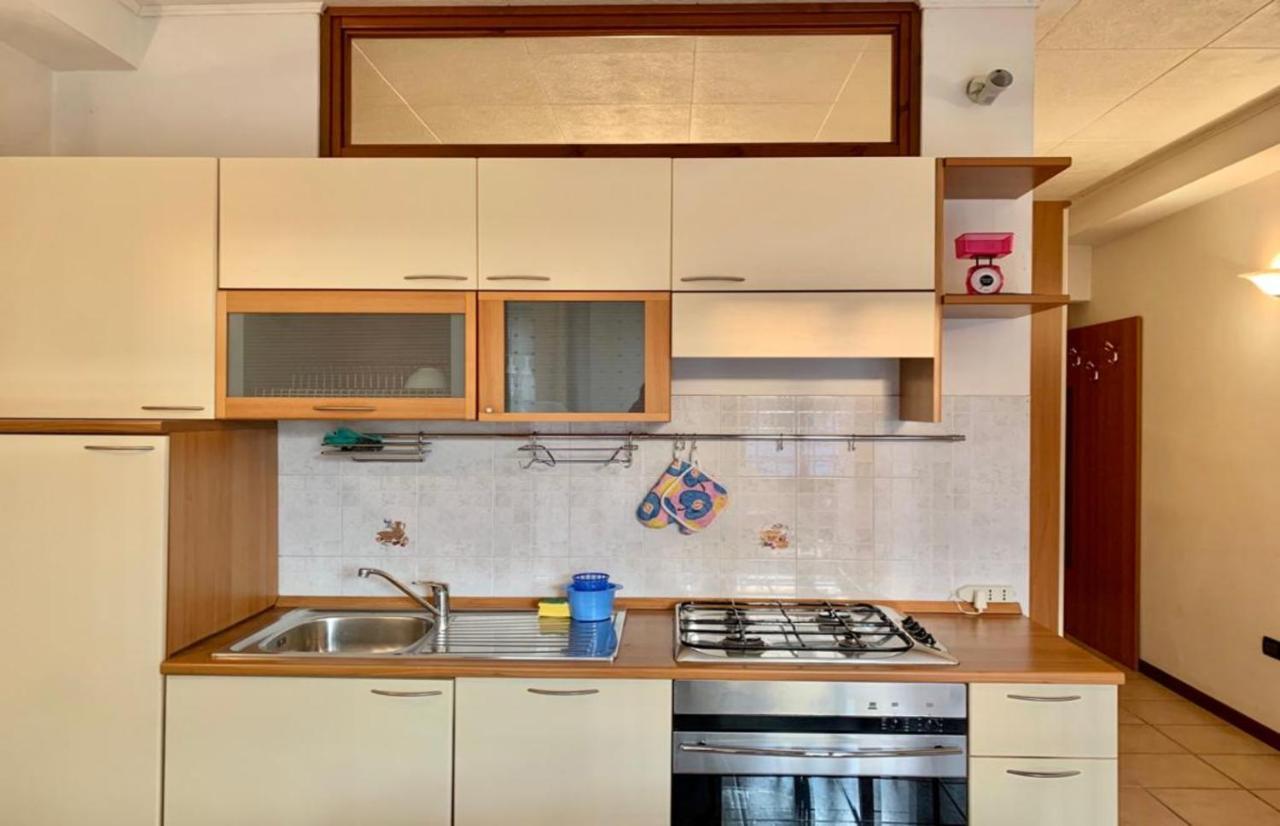 Agata - 250 M Dal Di Garda - Apartment Sirmione
