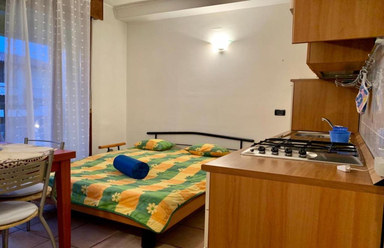 Agata - 250 M Dal Di Garda - Apartment Sirmione