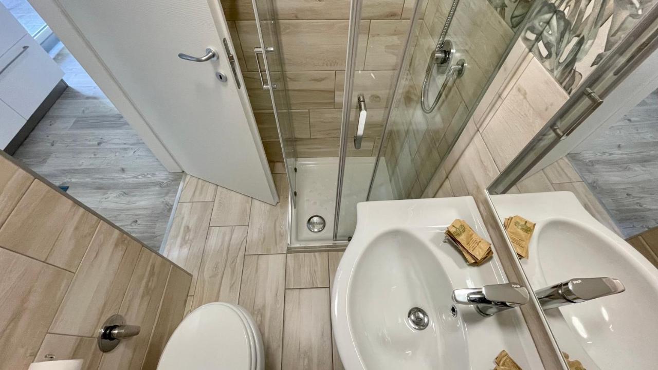 Poseidone - Fronte Lago Apartment Sirmione