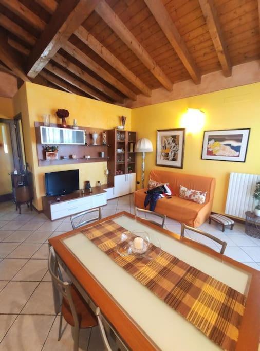 Casa Di Michela A Con Piscina Apartment